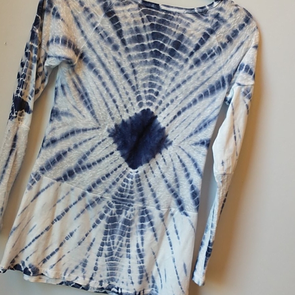 T Party Boutique Tie Dye Long Sleeve - S - Picture 5 of 8